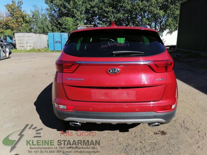 Kia Sportage 2.0 CRDi 136 16V VGT 4x4 Sloopvoertuig (2017, Rood)