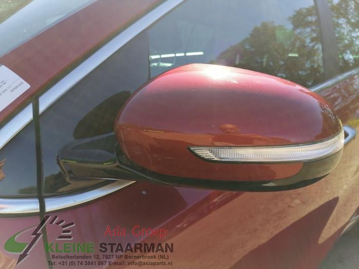 Kia Sportage 2.0 CRDi 136 16V VGT 4x4 Sloopvoertuig (2017, Rood)