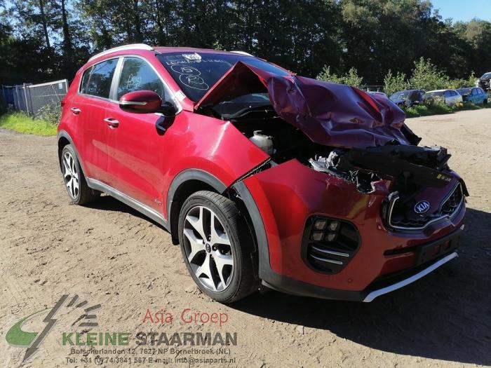 Kia Sportage 2.0 CRDi 136 16V VGT 4x4 Sloopvoertuig (2017, Rood)