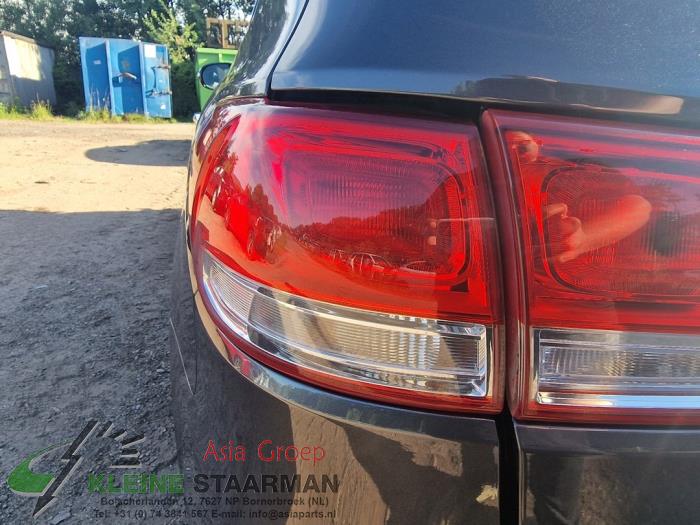 Kia Sorento III 2.2 CRDi 16V VGT 4x4 Sloopvoertuig (2016, Donker, Grijs)