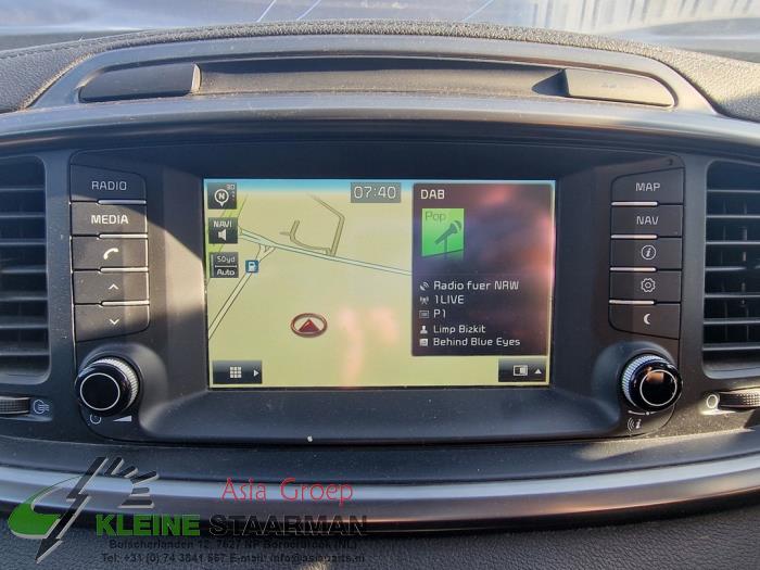 Kia Sorento III 2.2 CRDi 16V VGT 4x4 Sloopvoertuig (2016, Donker, Grijs)