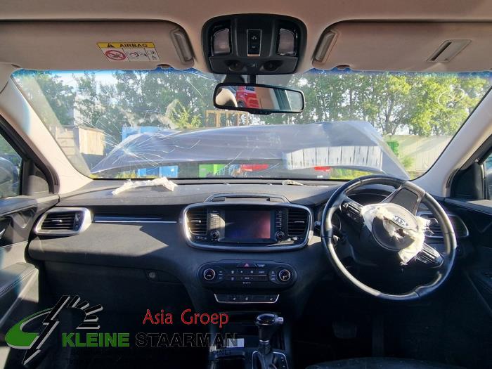 Kia Sorento III 2.2 CRDi 16V VGT 4x4 Sloopvoertuig (2016, Donker, Grijs)