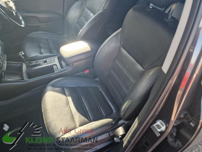 Kia Sorento III 2.2 CRDi 16V VGT 4x4 Sloopvoertuig (2016, Donker, Grijs)