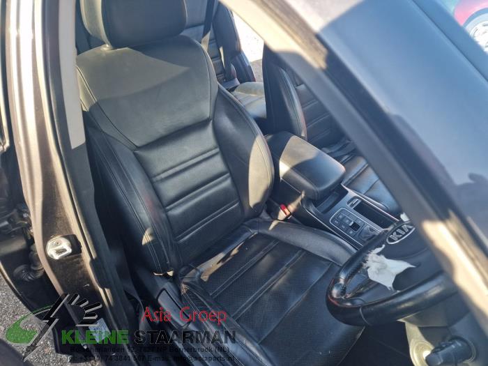 Kia Sorento III 2.2 CRDi 16V VGT 4x4 Sloopvoertuig (2016, Donker, Grijs)