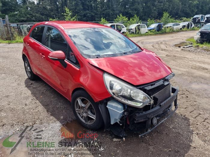Kia Rio III 1.2 CVVT 16V Sloopvoertuig (2013, Rood)