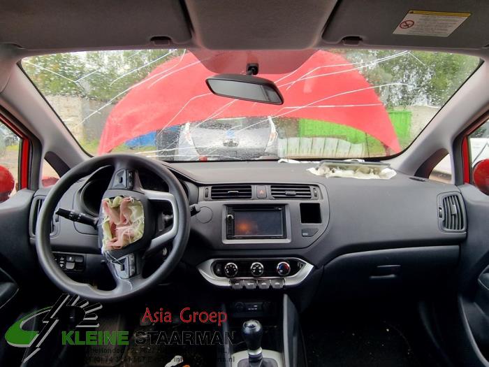 Kia Rio III 1.2 CVVT 16V Sloopvoertuig (2013, Rood)