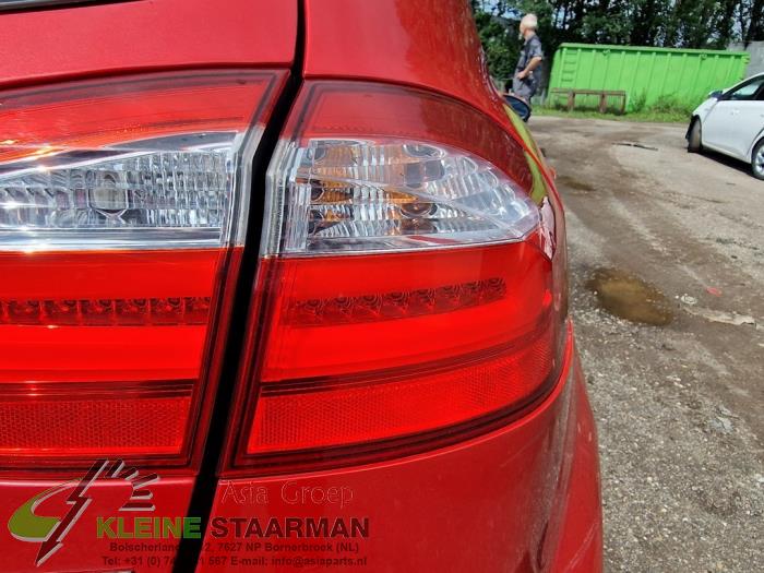 Kia Rio III 1.2 CVVT 16V Sloopvoertuig (2013, Rood)