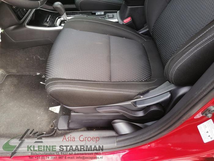 Mitsubishi Outlander 2.2 DI-D 16V Clear Tec 4x4 Sloopvoertuig (2018, Rood)