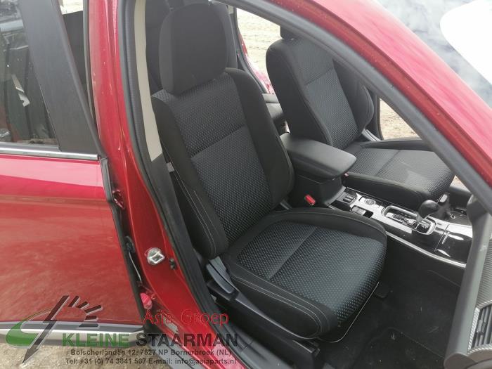 Mitsubishi Outlander 2.2 DI-D 16V Clear Tec 4x4 Sloopvoertuig (2018, Rood)