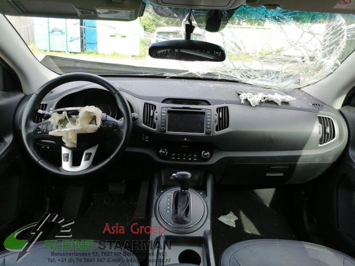 Kia Sportage 2.0 CVVT 16V 4x2 Sloopvoertuig (2013, Zwart)