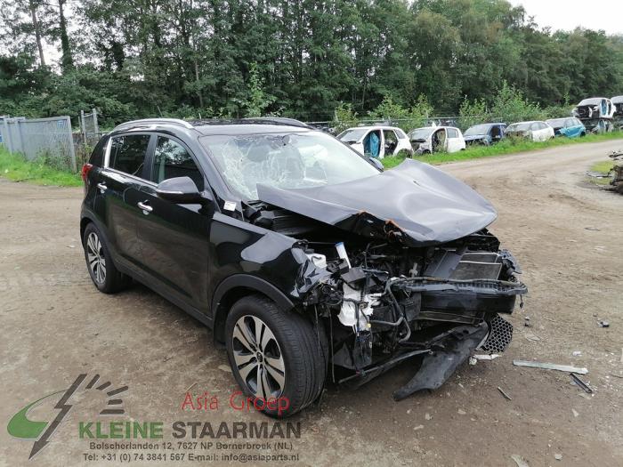 Kia Sportage 2.0 CVVT 16V 4x2 Sloopvoertuig (2013, Zwart)