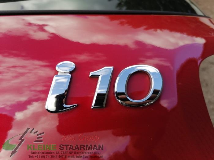 Hyundai i10 1.0 12V Sloopvoertuig (2018, Rood)