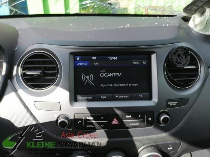 Hyundai i10 1.0 12V Sloopvoertuig (2018, Rood)