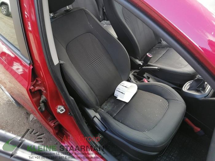 Hyundai i10 1.0 12V Sloopvoertuig (2018, Rood)