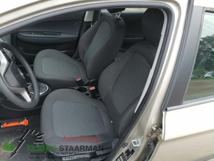 Hyundai i20 1.2i 16V Sloopvoertuig (2010, Grijs)