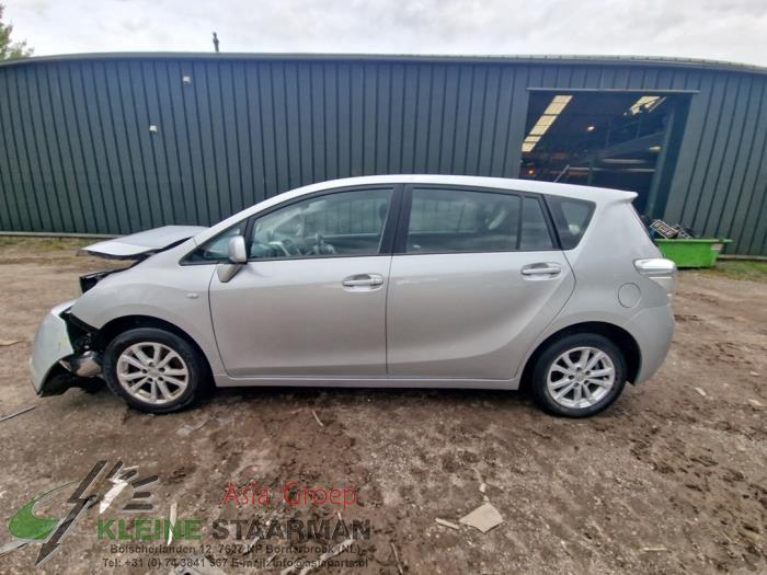 Toyota Verso 1.8 16V VVT-i Sloopvoertuig (2013, Grijs)
