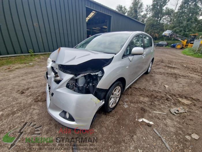 Toyota Verso 1.8 16V VVT-i Sloopvoertuig (2013, Grijs)