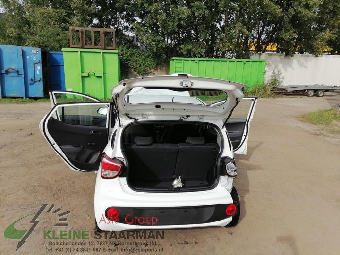 Hyundai i10 1.0 12V Sloopvoertuig (2018, Wit)