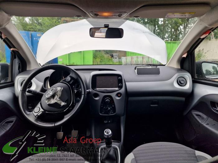 Toyota Aygo 1.0 12V VVT-i Sloopvoertuig (2019, Grijs)