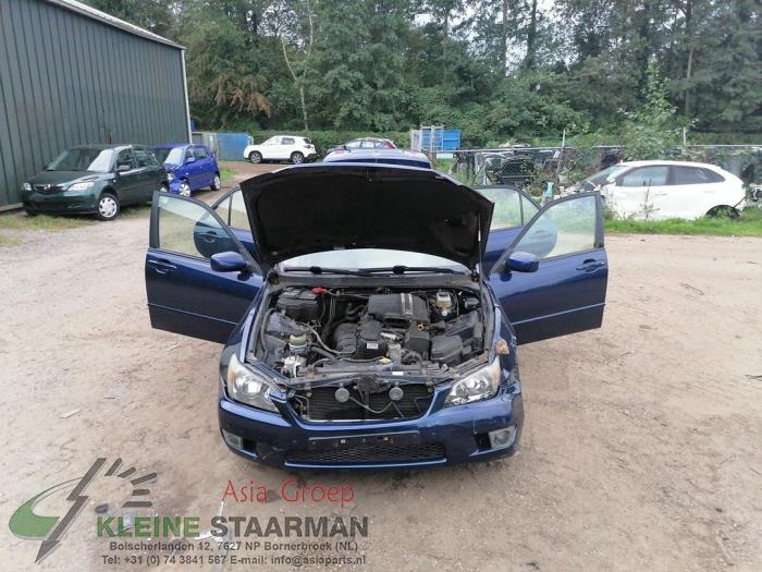 Lexus IS 200 2.0 24V Sloopvoertuig (2005, Blauw)