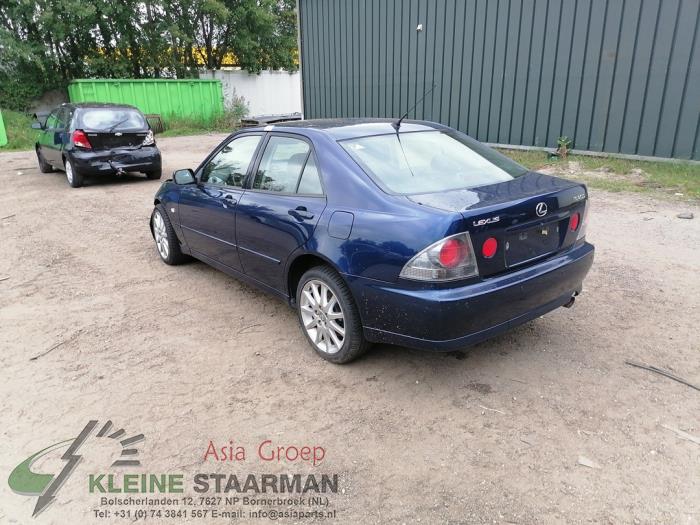 Lexus IS 200 2.0 24V Sloopvoertuig (2005, Blauw)