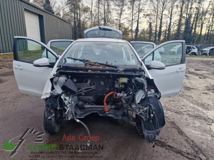 Toyota Yaris III 1.5 16V Hybrid Sloopvoertuig (2015, Wit)