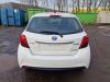 Toyota Yaris III 1.5 16V Hybrid Sloopvoertuig (2015, Wit)