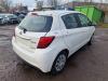 Toyota Yaris III 1.5 16V Hybrid Sloopvoertuig (2015, Wit)