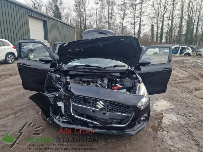 Suzuki Swift 1.0 Booster Jet Turbo 12V SHVS Sloopvoertuig (2019, Zwart)