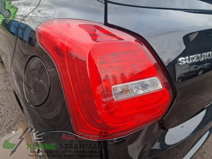 Suzuki Swift 1.0 Booster Jet Turbo 12V SHVS Sloopvoertuig (2019, Zwart)