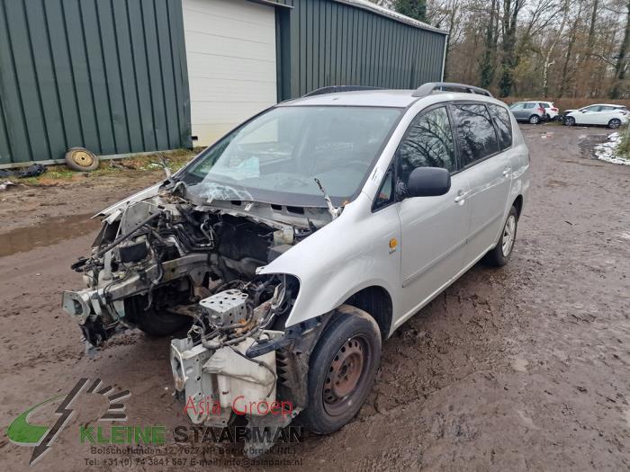 Toyota Avensis Verso 2.0 16V VVT-i D-4 Sloopvoertuig (2003, Grijs)