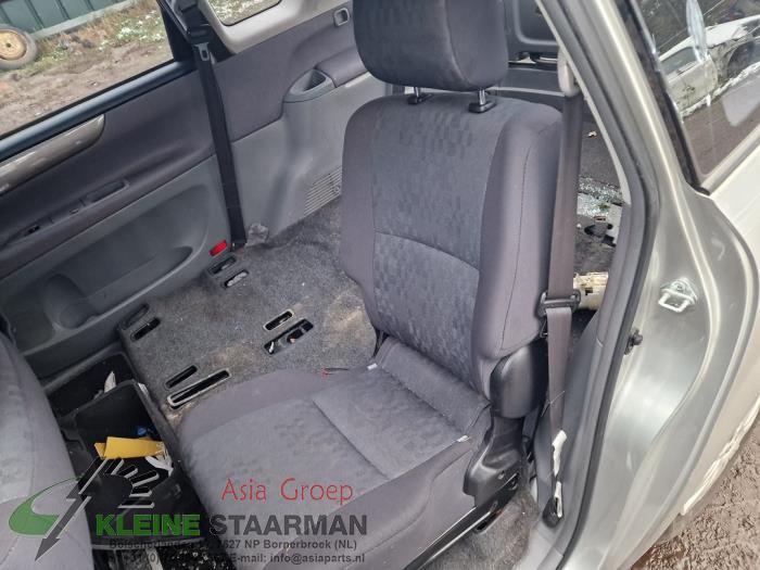 Toyota Avensis Verso 2.0 16V VVT-i D-4 Sloopvoertuig (2003, Grijs)