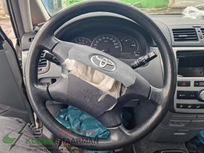Toyota Avensis Verso 2.0 16V VVT-i D-4 Sloopvoertuig (2003, Grijs)