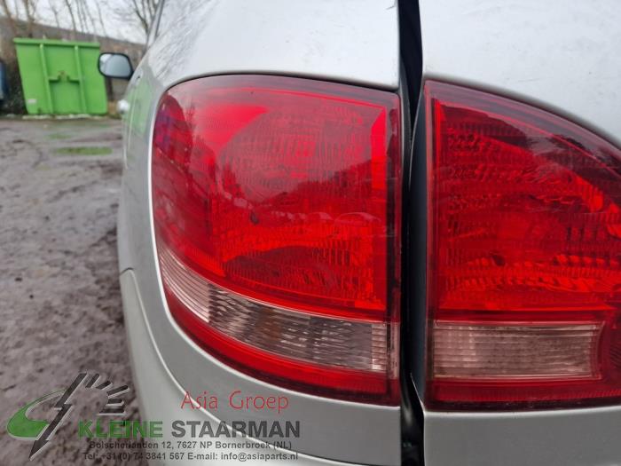 Toyota Avensis Verso 2.0 16V VVT-i D-4 Sloopvoertuig (2003, Grijs)