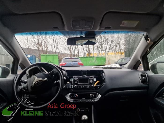 Kia Rio III 1.2 CVVT 16V Sloopvoertuig (2012, Zwart)