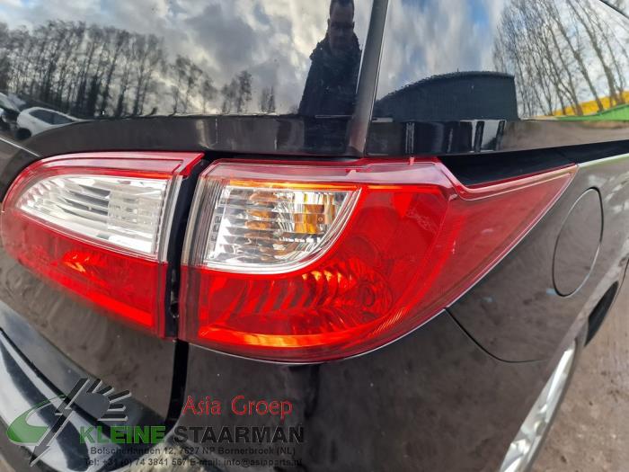 Mazda 5 2.0i 16V Sloopvoertuig (2011, Zwart)