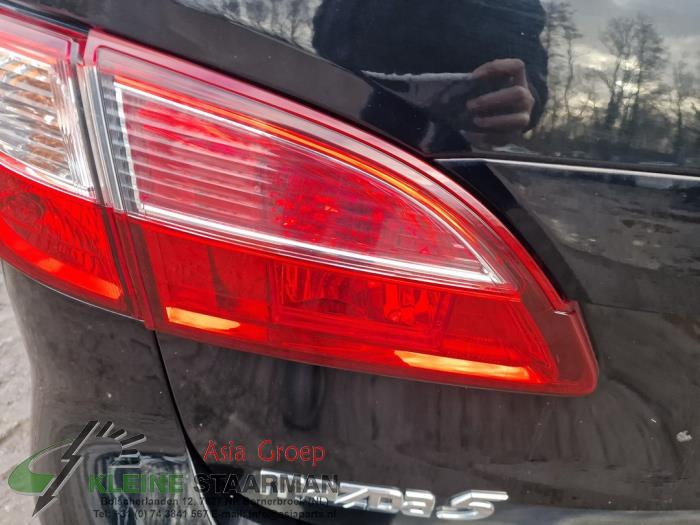 Mazda 5 2.0i 16V Sloopvoertuig (2011, Zwart)