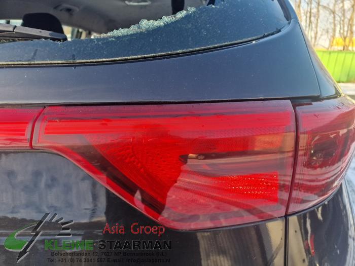 Kia Sportage 1.6 GDI 16V 4x2 Sloopvoertuig (2017, Zwart)