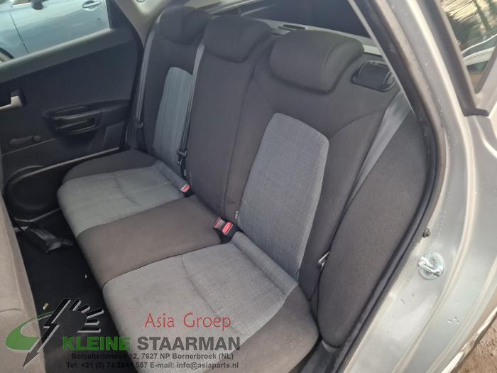 Kia Cee'd Sporty Wagon 1.4 16V Sloopvoertuig (2010, Grijs)
