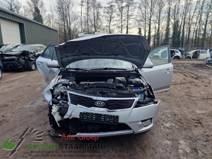 Kia Cee'd Sporty Wagon 1.4 16V Sloopvoertuig (2010, Grijs)