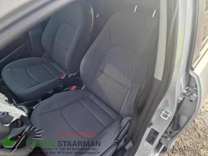 Kia Rio III 1.2 CVVT 16V Sloopvoertuig (2016, Grijs)