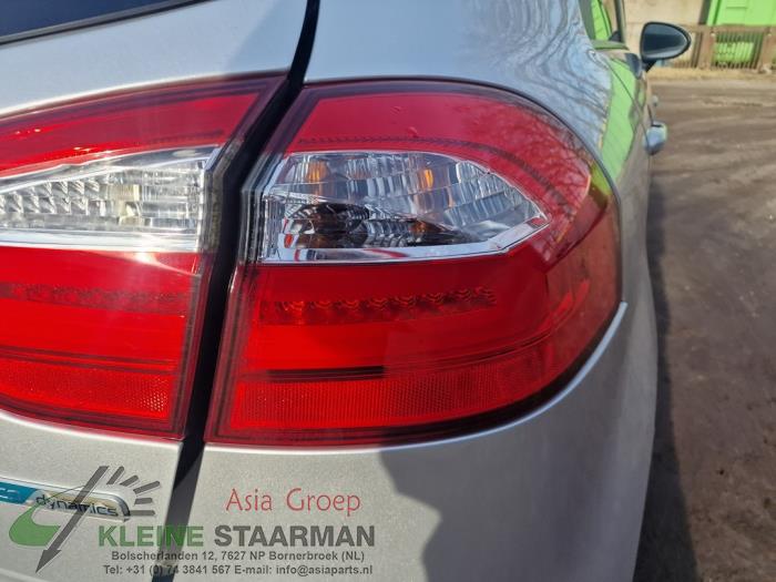 Kia Rio III 1.2 CVVT 16V Sloopvoertuig (2016, Grijs)