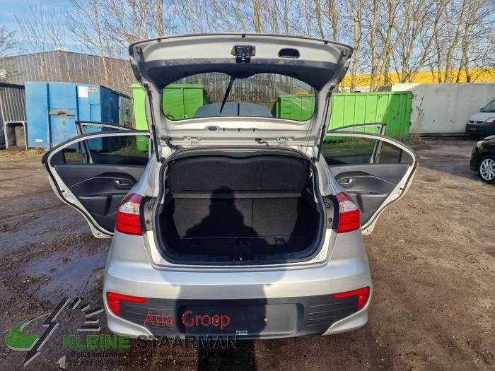 Kia Rio III 1.2 CVVT 16V Sloopvoertuig (2016, Grijs)