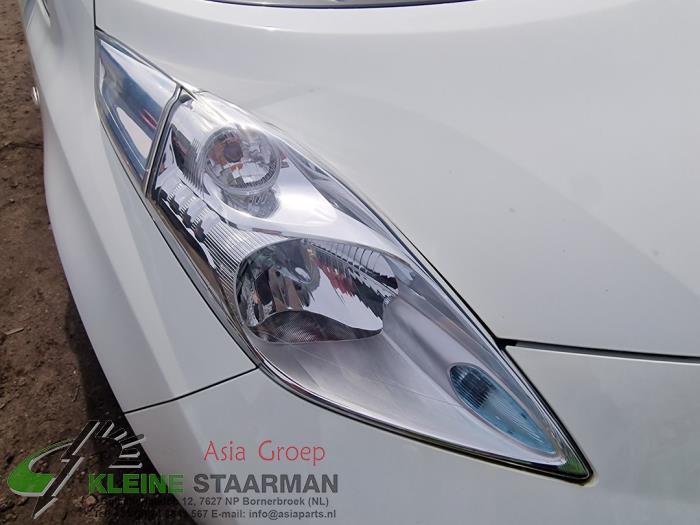 Nissan Leaf Leaf Sloopvoertuig (2016, Wit)