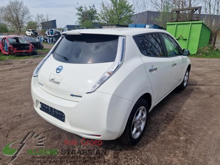 Nissan Leaf Leaf Sloopvoertuig (2016, Wit)