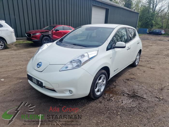 Nissan Leaf Leaf Sloopvoertuig (2016, Wit)