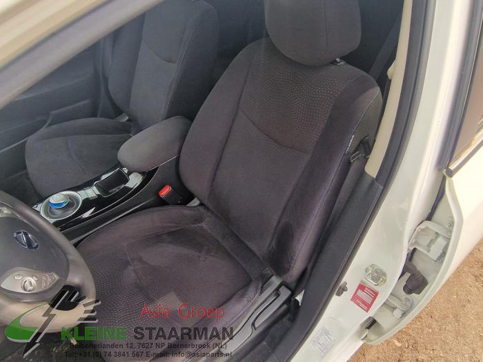 Nissan Leaf Leaf Sloopvoertuig (2016, Wit)