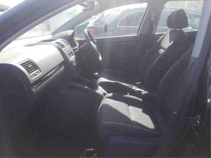 Volkswagen Golf V 1.6 FSI 16V Sloopvoertuig (2004, Zwart)