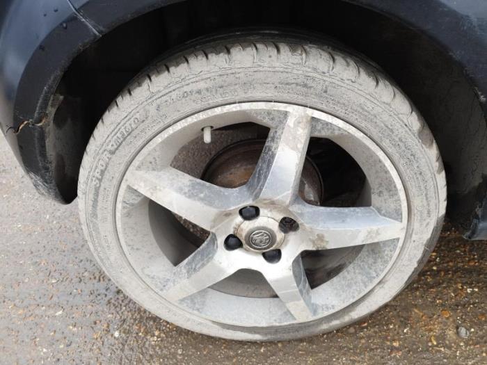 Opel Tigra Twin Top 1.4 16V Sloopvoertuig (2008, Zwart)