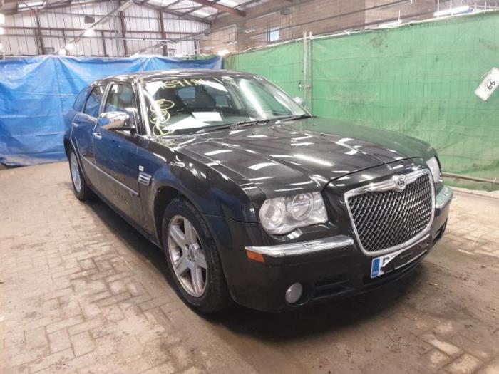 Chrysler 300 C Touring 3.0 CRD 24V Sloopvoertuig (2009, Zwart)